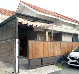 Jual cepat saja Rumah bagus murah dekat Dr oen solobaru