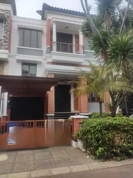 Rumah bebas banjir kelapa gading ada fasilitas kolam renang