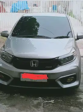 Dijual Mobil Brio RS 1.2 warna abu abu bulan metalik