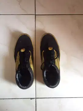 Sepatu vans pria harry potter edition