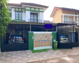 Dijual Rumah 2 Lantai Semi Furnish Di Kencana Loka BSD