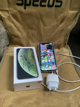 Iphone xs 256gb all operator ios 18.4