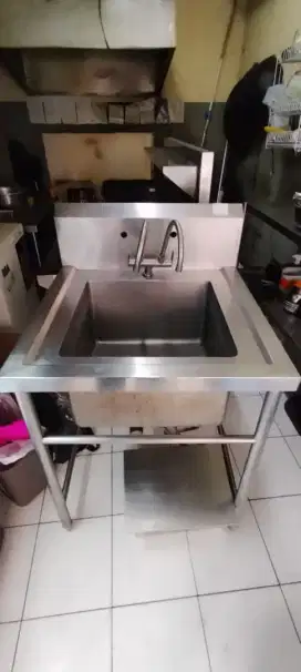 Dijual wastafel / tempat cuci stainless Steel
