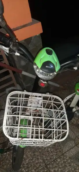 Sepeda listrik Selis