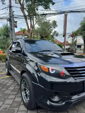 Velg R18 fortuner pajero dan ban accelera pcd 6x139,7 like new