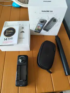 Camera Insta360 X4