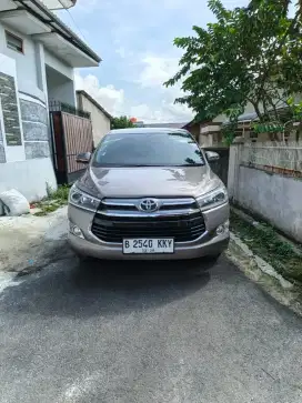 Di jual mobil Toyota kijang Innova ribon v manual bensin tahun 2018