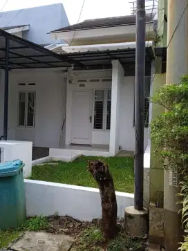 Disewakan Rumah di Permata Green Cinere 2