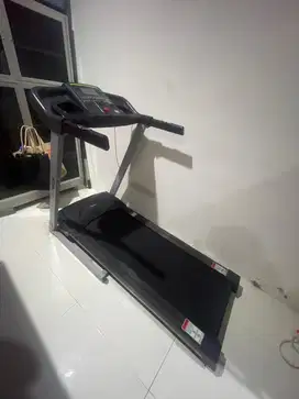 Treadmill Shaga Bekas
