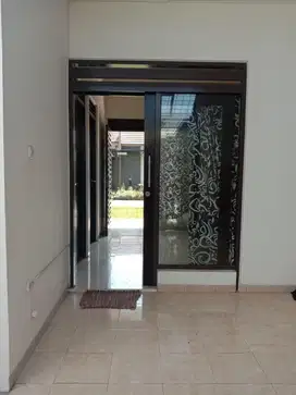 Di Jual Rumah 1 Lantai  Standar Di Grand Sharon