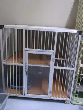 Kandang kucing 2 lantai