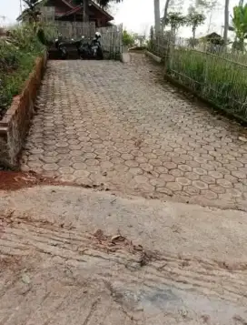 Jual tanah+vila udah ada kolam ikan masuk mobil luas 90tmbk