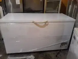Jual frezzer box merk Gea dan Rsa kafasitas 600 liter mulus ory.