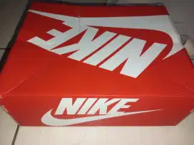 Sepatu Nike Court Legacy