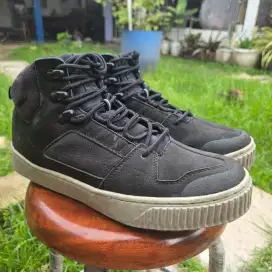 Sepatu eiger second Ares size 41