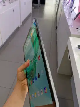 Tablet layar besar