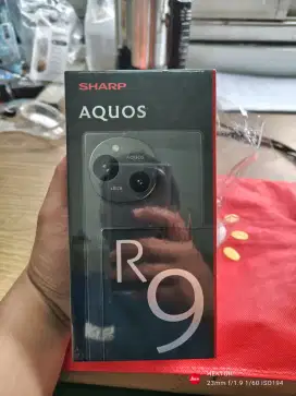 Dijual Hp Sharp Aquos R9 12/256 GB, green