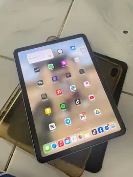 IPAD AIR 4 64GB WIFI ONLY