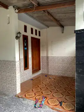 Rumah Sewa selangkah ke Palur Plaza