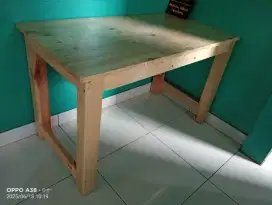 Meja makan minimalis,meja serbaguna