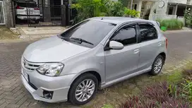 Toyota Etios Valco 2013 Bensin