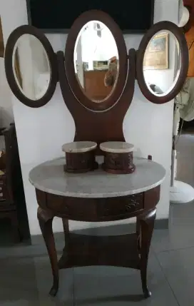 Meja Rias antik kayu jati