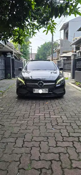 Mercedes-Benz Mercy CLA 200 AMG 2016 Hitam
