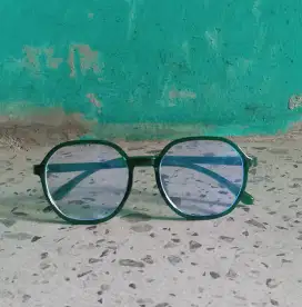 Kacamata Gaya Cantik