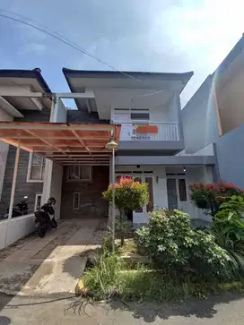 Rumah  minimalis 2 lantai harga 1,15m  di buana Soeta bandung kota