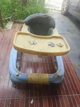Baby walker muraah