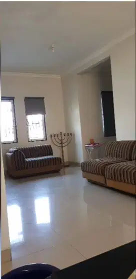 Jual Rumah Tanah Luas BSd Tangerang selatan dekat tol bsd