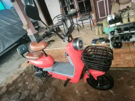 Sepeda listrik U WinFly D7