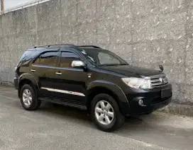 Toyota Fortuner 2.5 G manual diesel 2009