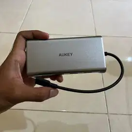 USB Hub 10 in 1 Aukey CB-C89