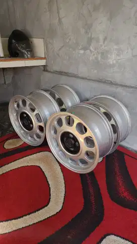 Velg HSR_WHEEL KLG baru 1 bulan pakai