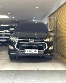 Toyota Kijang Innova Venturer Diesel 2018 September Automatoc HItam