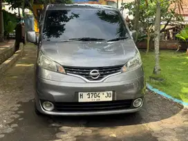 Nissan evalia xv matic