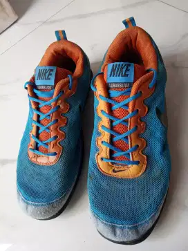 Sepatu nike casual sport skate 42/41vietnam jarang lg pakai