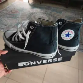 Sepatu Converse Chuck Taylor All Star Size 37 ( KAKIKU 38) ORIGINAL