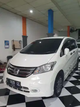 Honda Freed PSD E PSD 2015 AC Double
