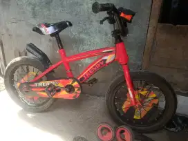 Sepeda anak merk trendy