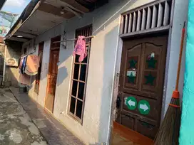 Di Jual - Kontrakan 3 Pintu