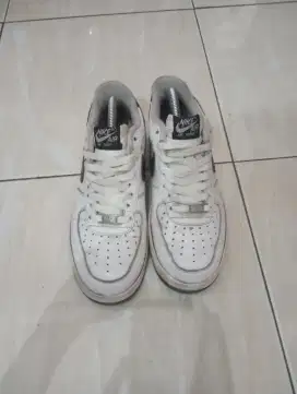 sepatu nike air force 1
