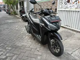 Honda vario 125 2022 km 26 rb kondisi sgt bagus samsat kdg cowek