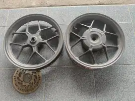 Velg Vario 150 ORI + cakram ori
