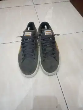 sepatu puma suede