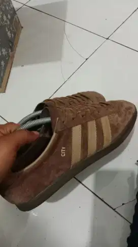 jual sepatu adidas city orignal