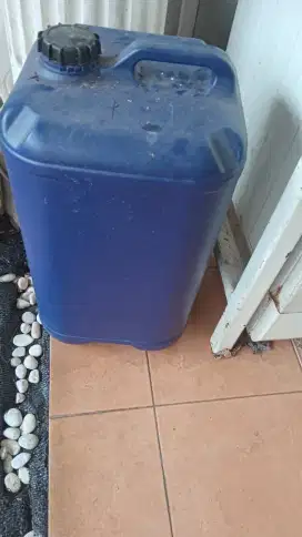 Jerigen 25ltr bekas