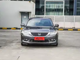 Honda Accord 2.4 VTL At tahun 2013