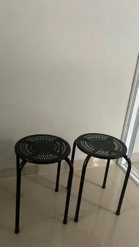 Stool bangku metal